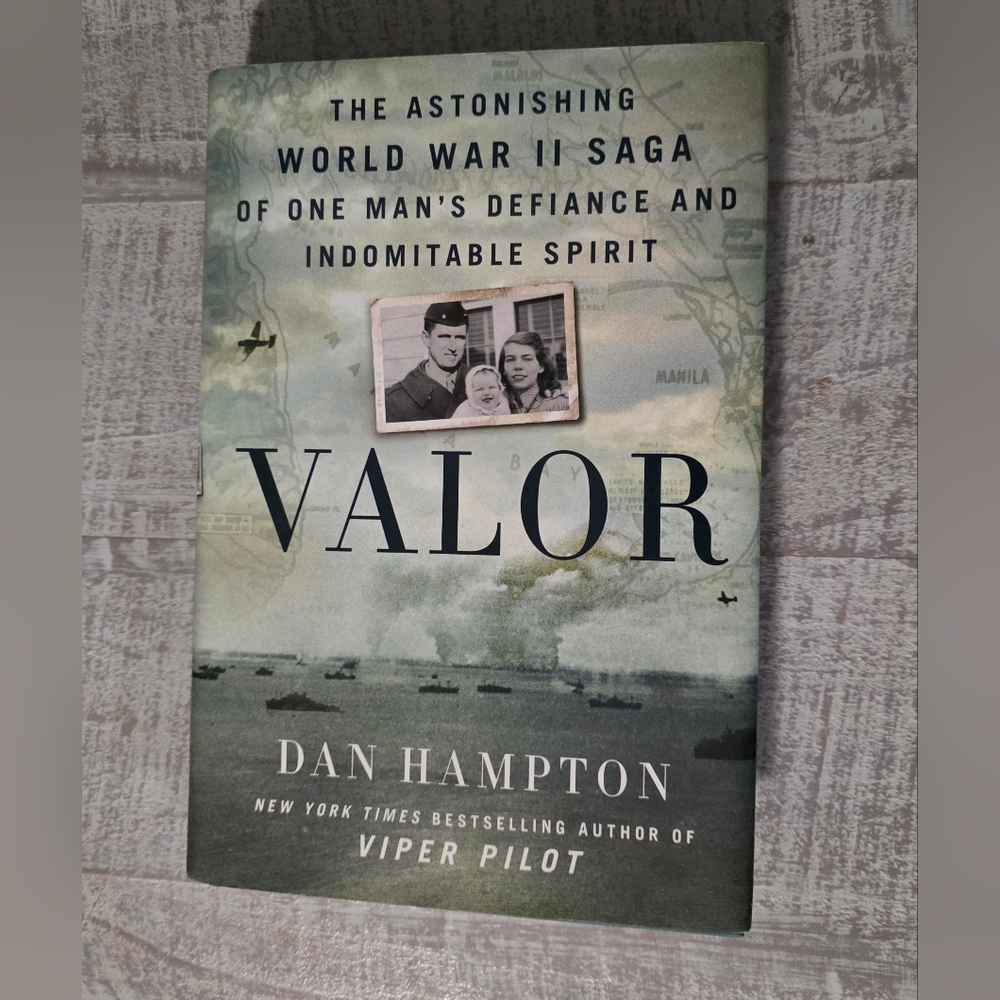 Valor by Dan Hampton Book